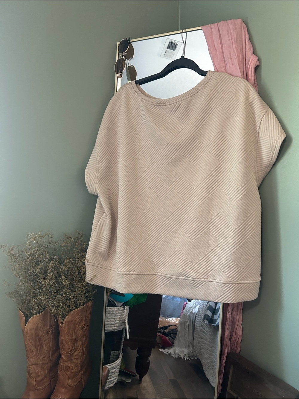 Boxy Cream Textured Short Sleeve Sweatshirt